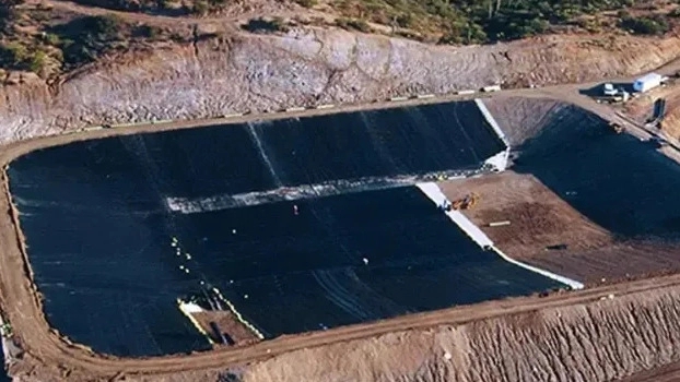 Construction of an agricultural pool in the middle of East Azerbaijan